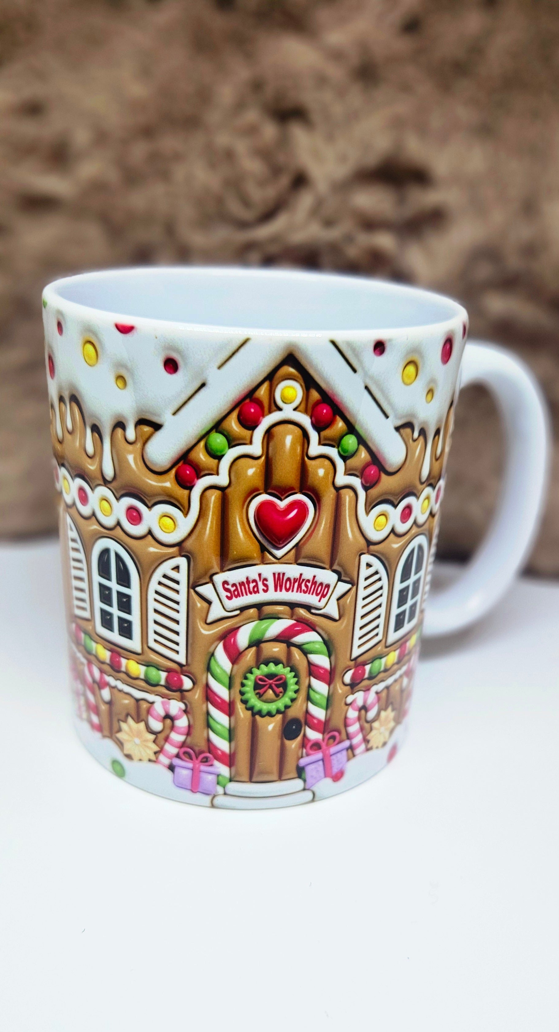 đŹ Mug âSantaâs Workshopâ â Maison Pain dâĂpice (Effet 3D) đ