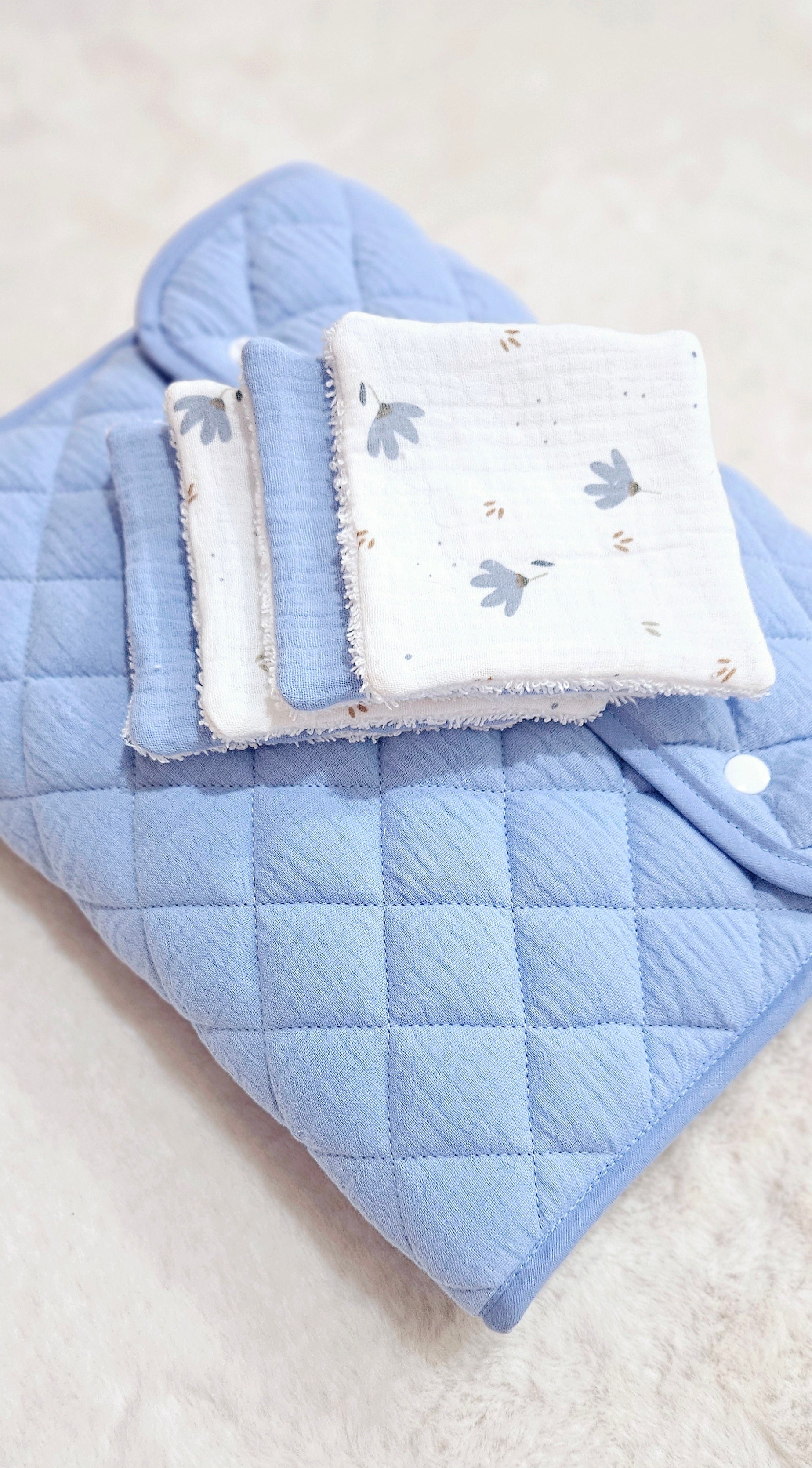 Tapis à langer nomade bleu ciel