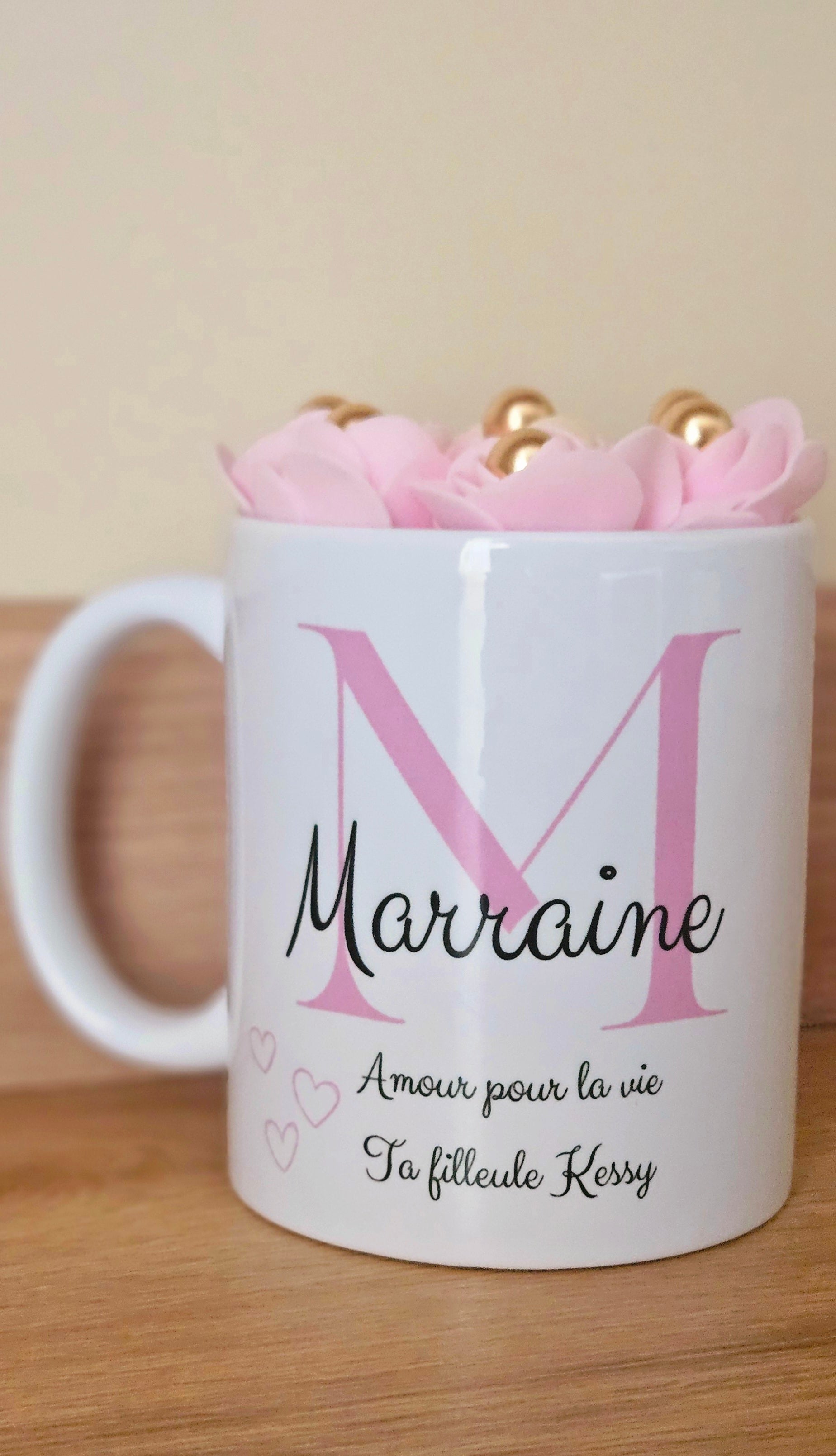 đ©· Mug Cadeau Marraine â Une attention pleine dâamour đ©·