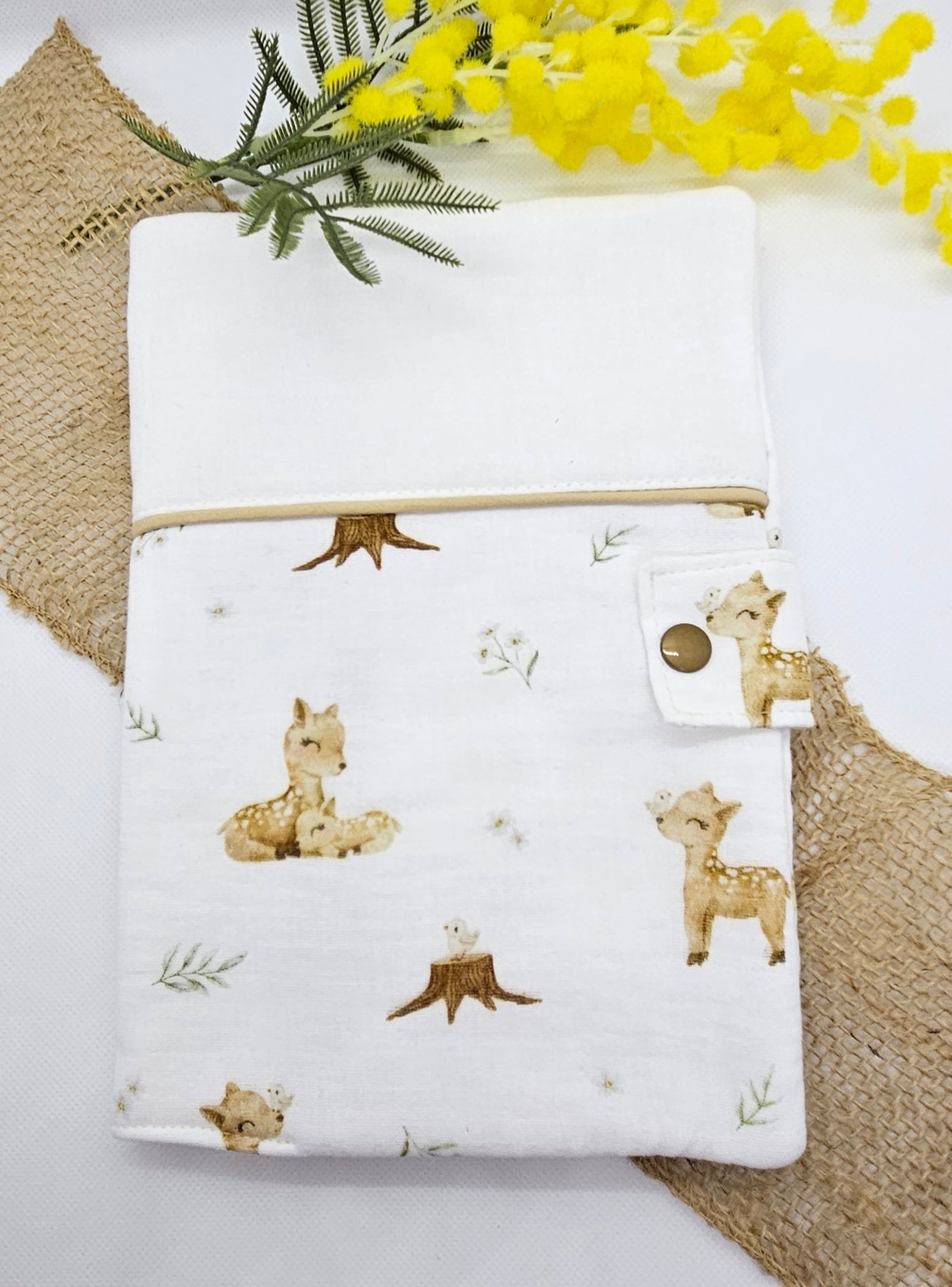 Protège carnet de santé "Biche"