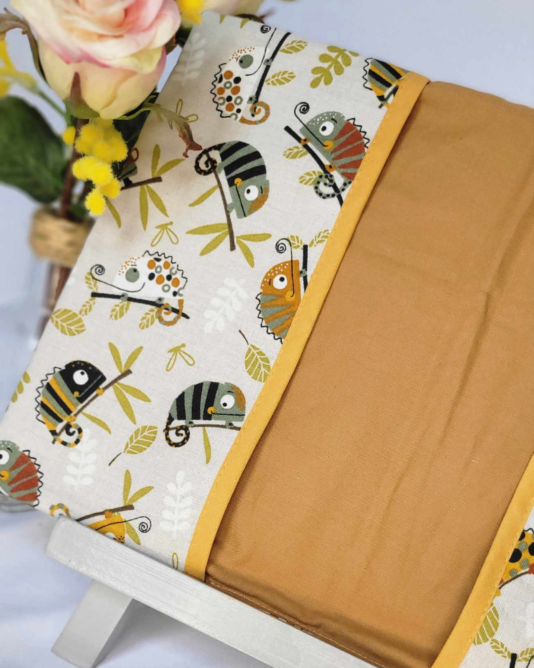 Protège carnet de santé Caméléon