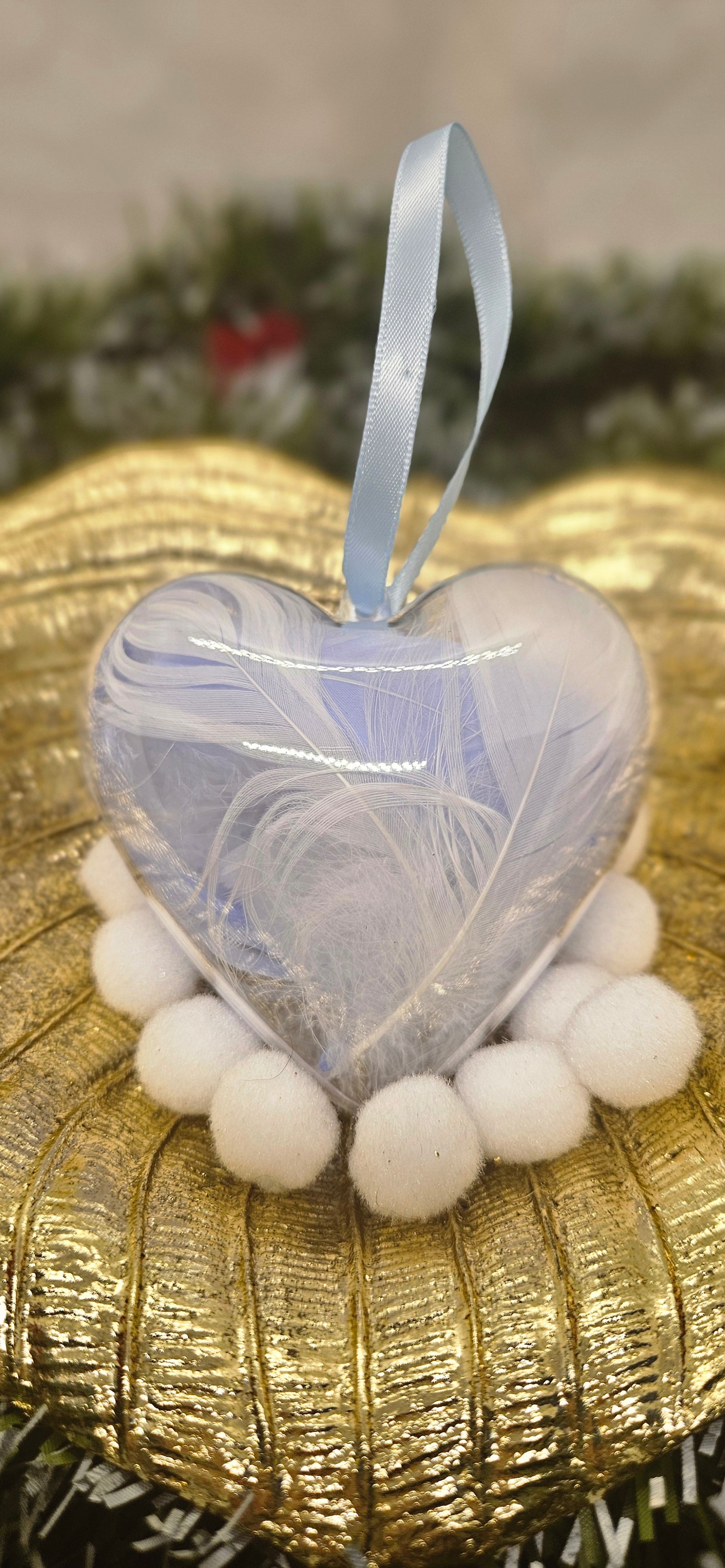 Boule coeur plume bleu ciel