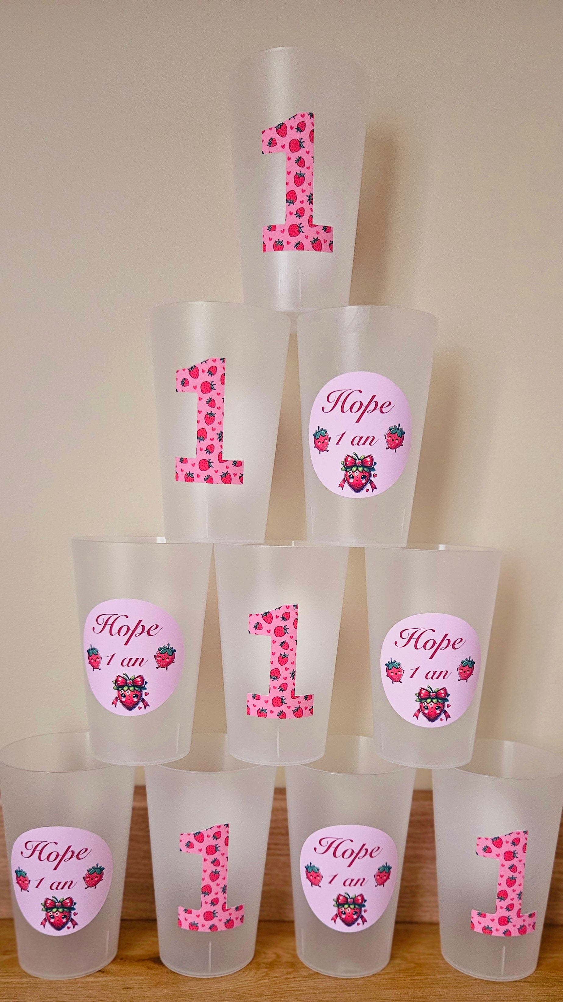 Gobelet Anniversaire Personnalisé – Thème Fraise Rose (25 cl)