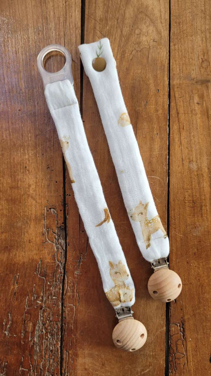 🦌 Attache tétine motif faon – Clip bois naturel